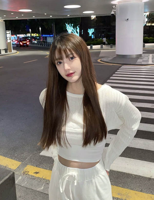 新加坡模特预约微信